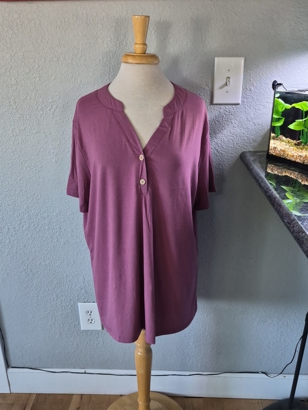 Womens Short Sleeve Top - Size 3XL